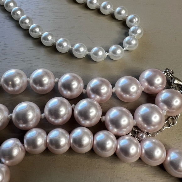 RMN pale pink faux pearl collar necklace and stretch bracelet in good condition - Picture 8 of 8